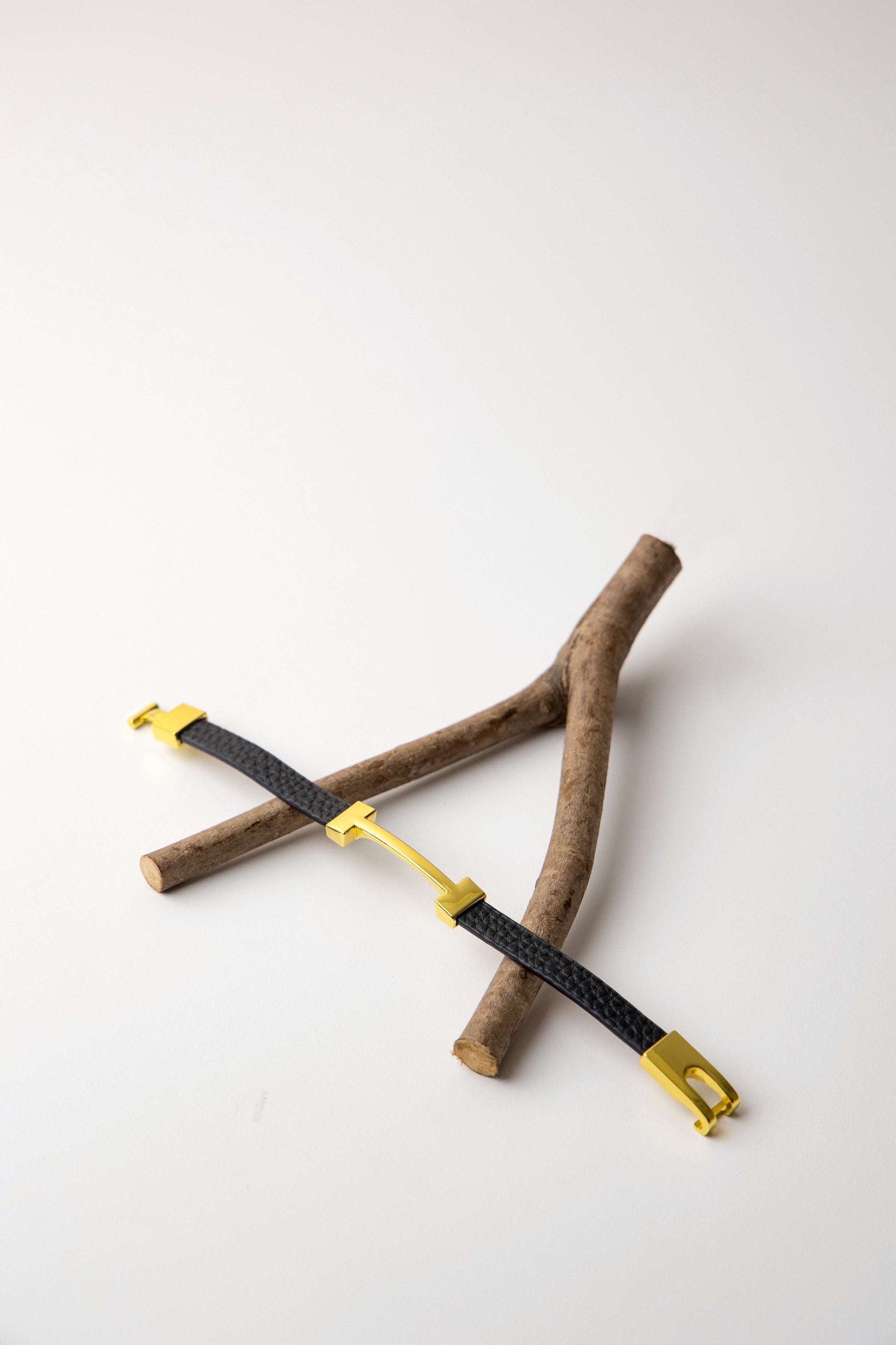 The T-Bar – Vegan Leather Bracelet