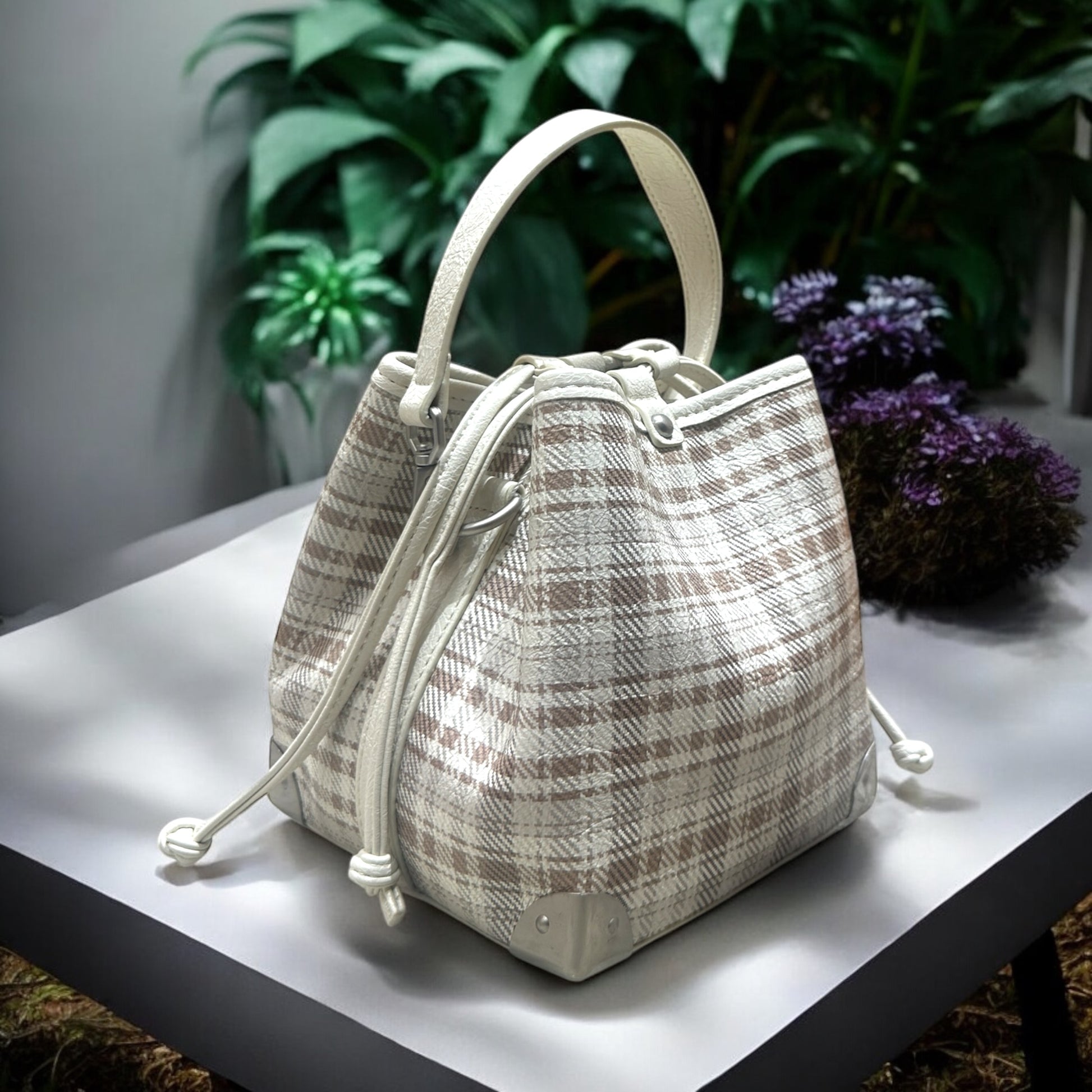 Plaid Perfection – Bucket BAG