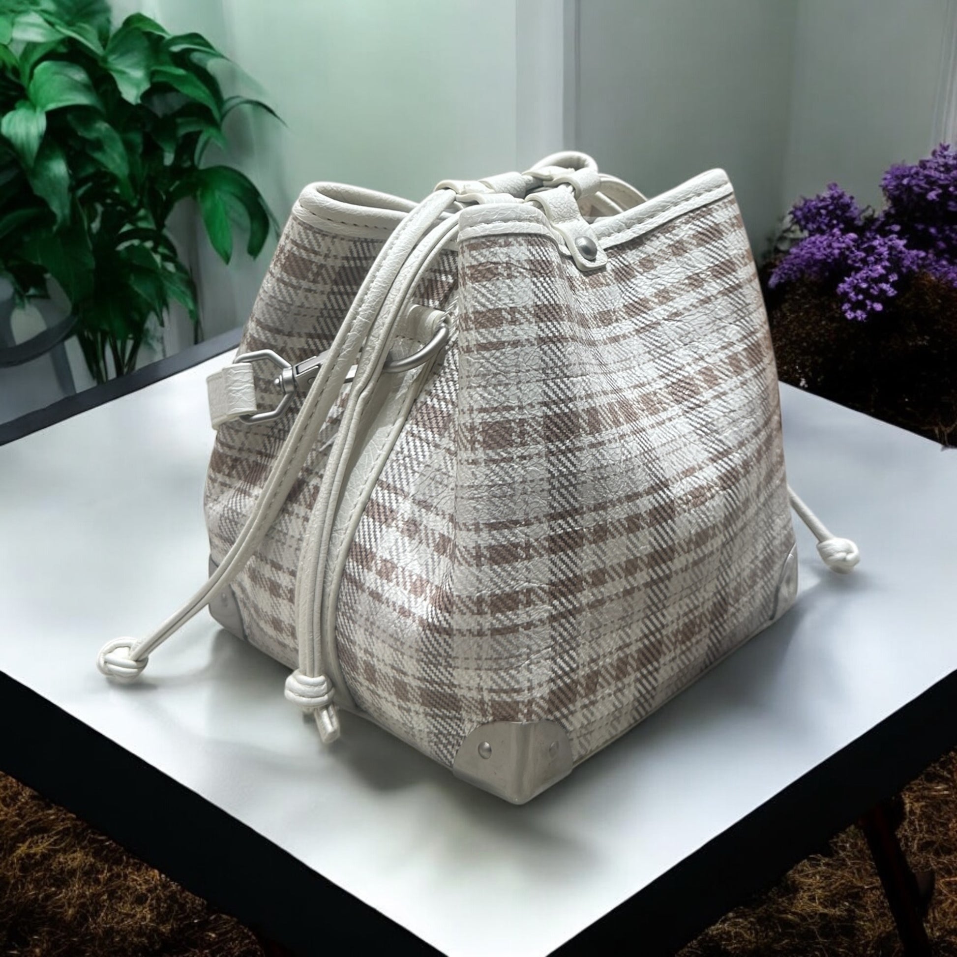 Plaid Perfection – Bucket BAG