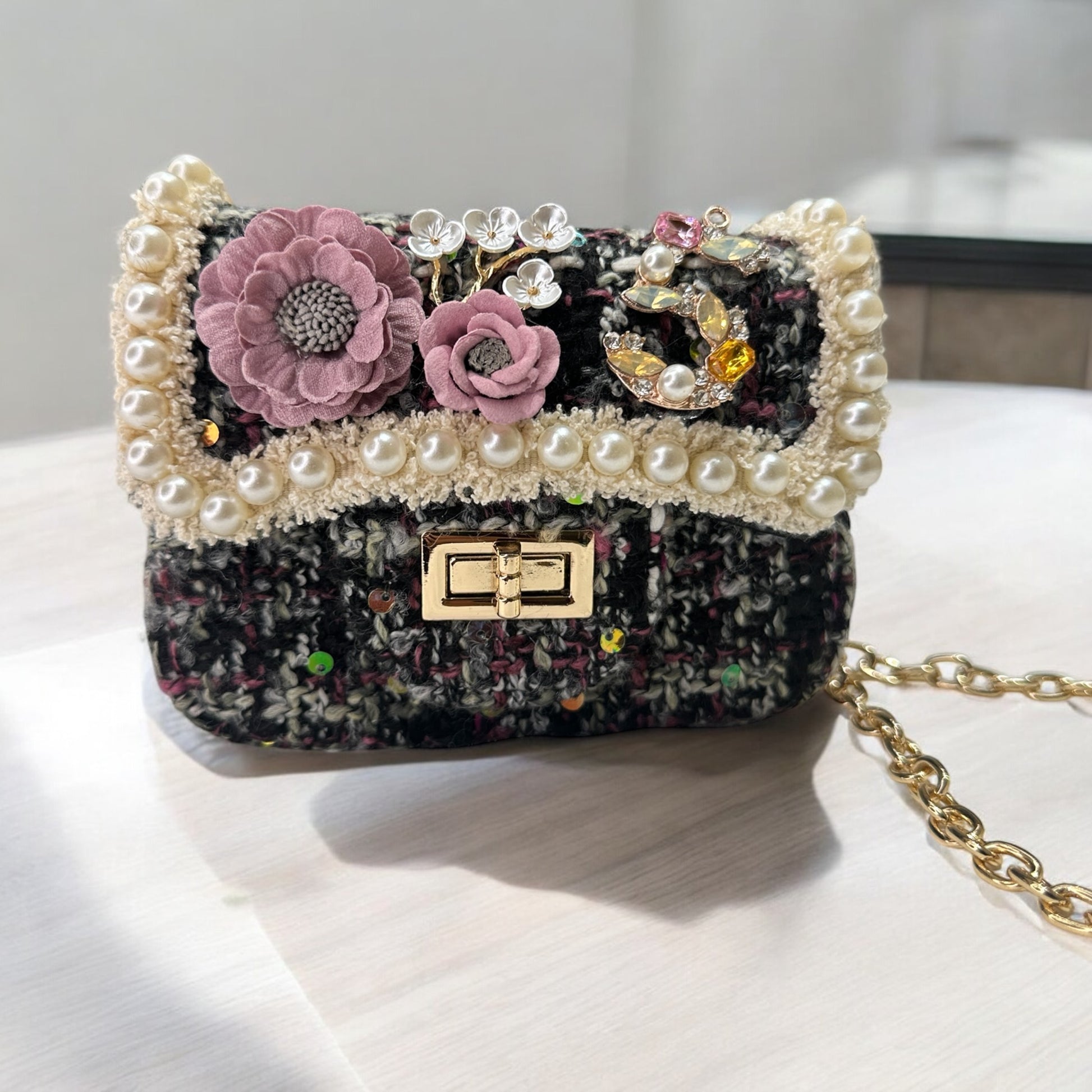Elevate your style with our trendy collection of bags, featuring woven textures, bold details, and versatile straps. Perfect for adding charm and function to any look.
