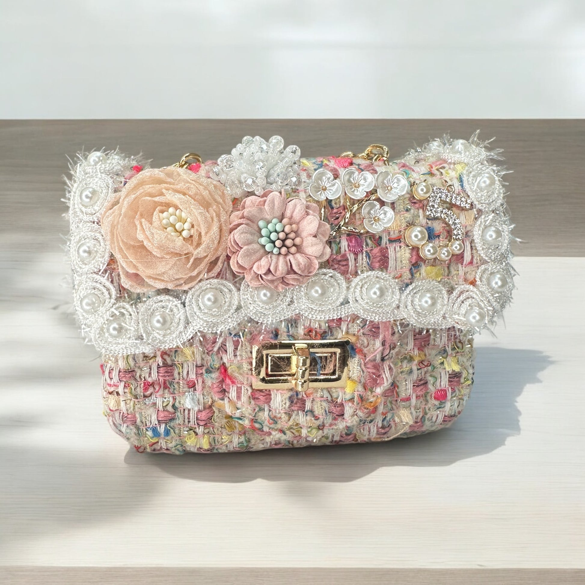 Elevate your style with our trendy collection of bags, featuring woven textures, bold details, and versatile straps. Perfect for adding charm and function to any look.