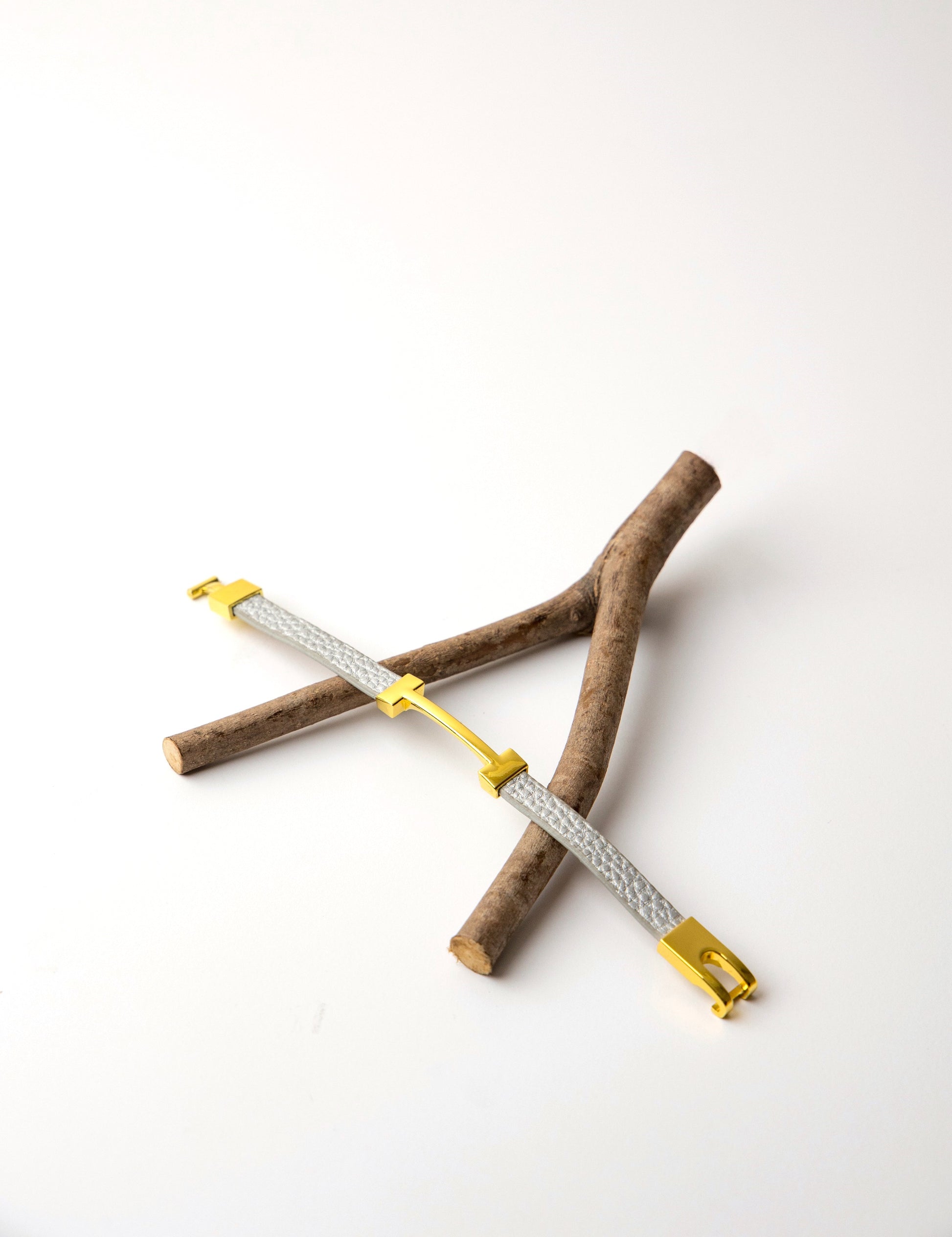 The T-Bar – Vegan Leather Bracelet