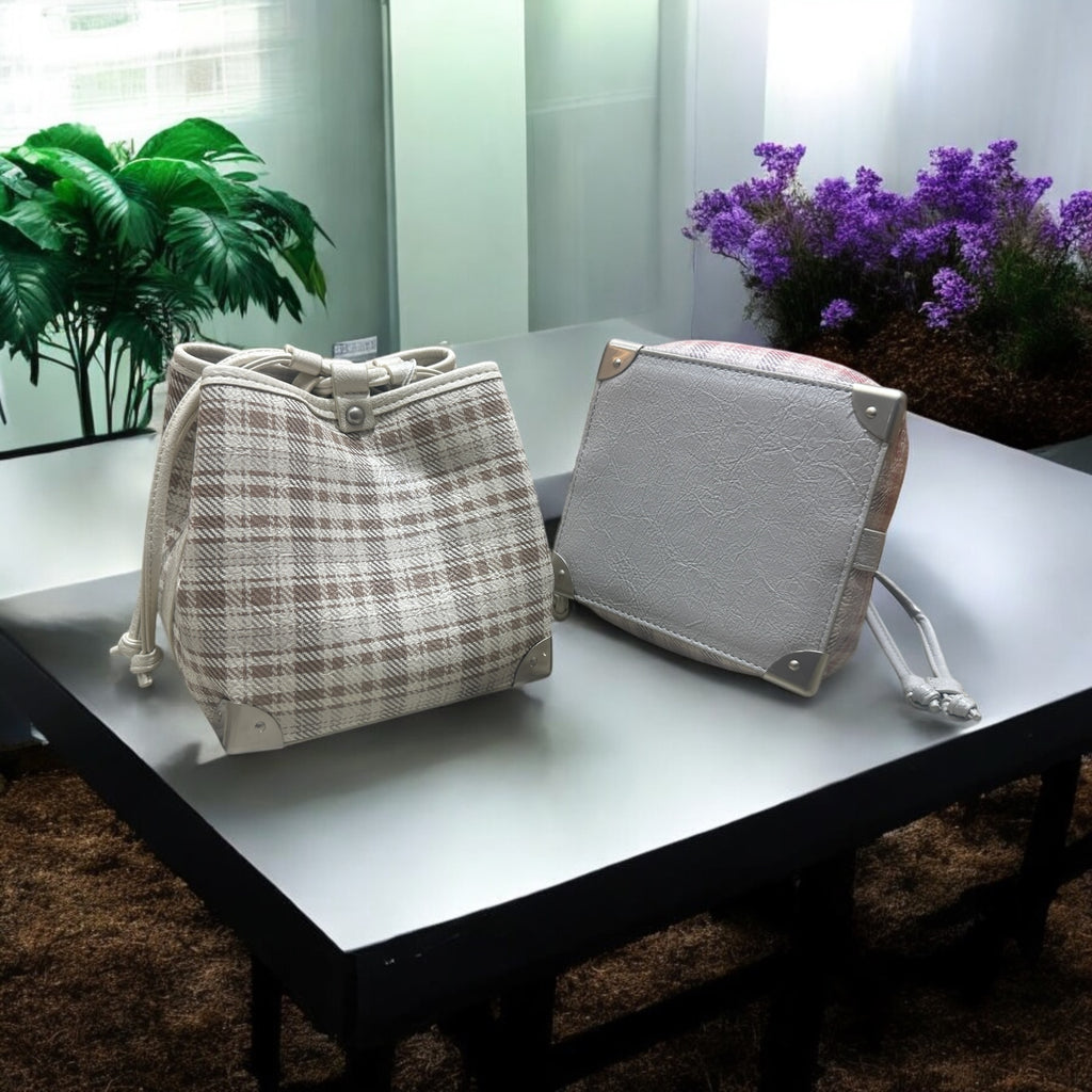 Plaid Perfection – Bucket BAG