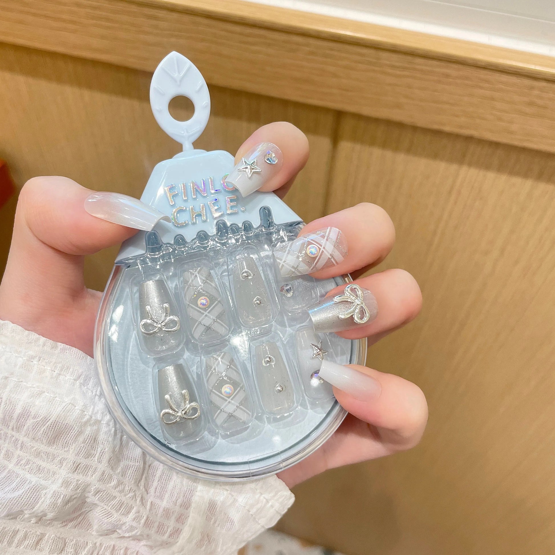 Silver Stardust – Soft Gel Press-On Nails | Chrome & Glitter Accents
