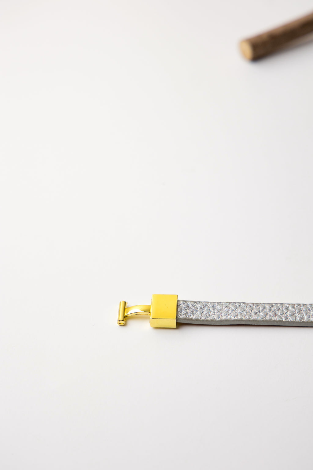 The T-Bar – Vegan Leather Bracelet