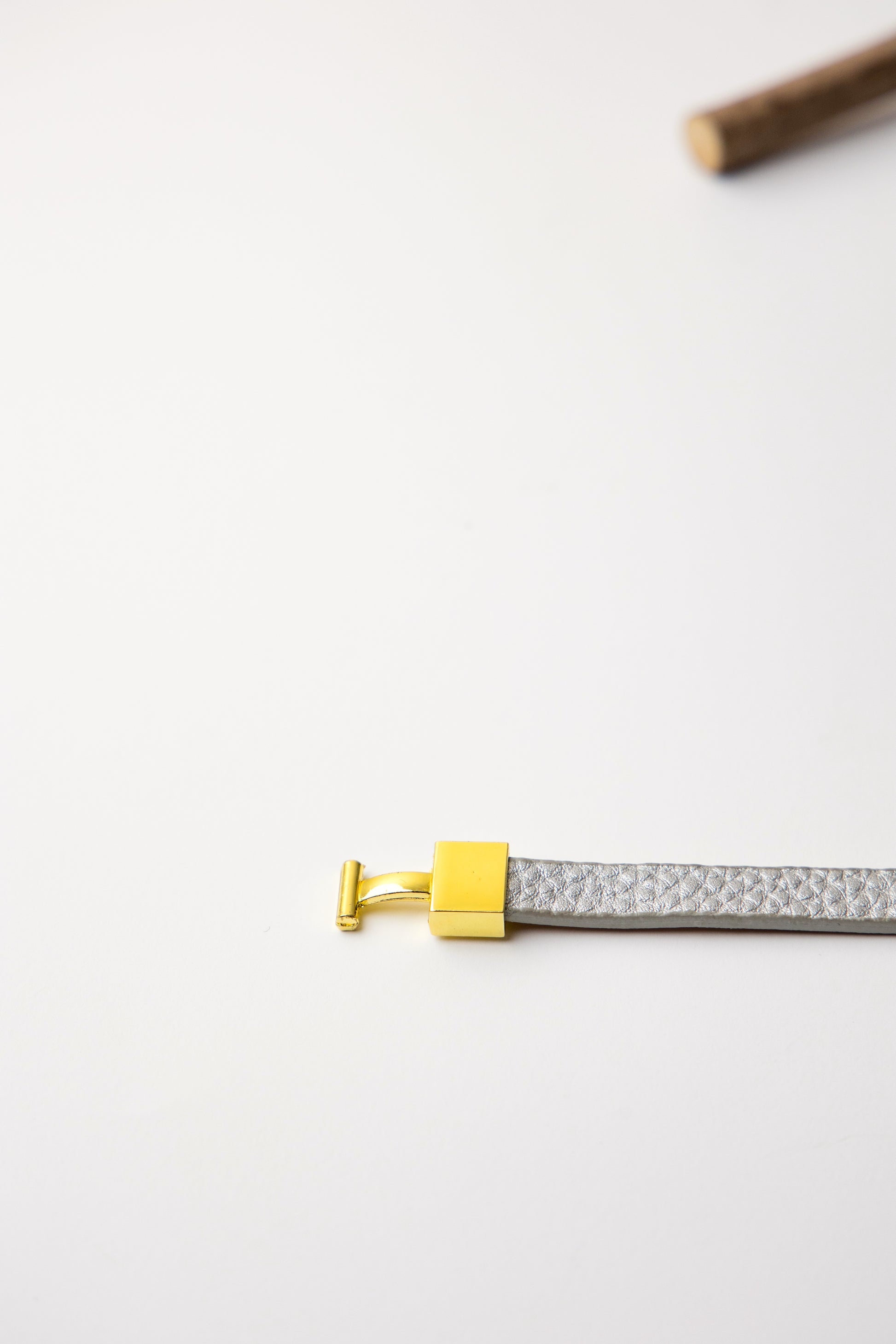 The T-Bar – Vegan Leather Bracelet